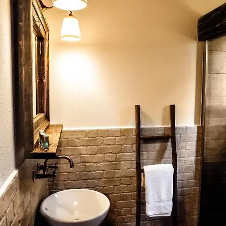 Chaty Urbanove Sestry Čierny Blh