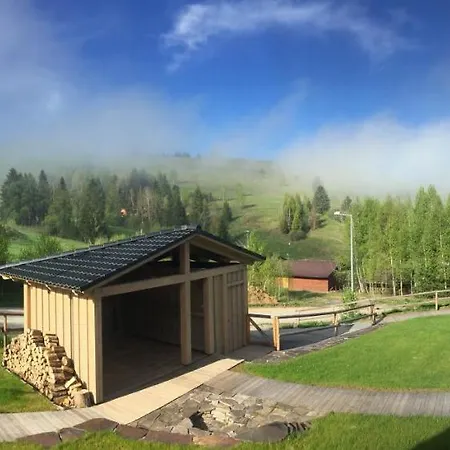 אכסניה Chaty Urbanove Sestry